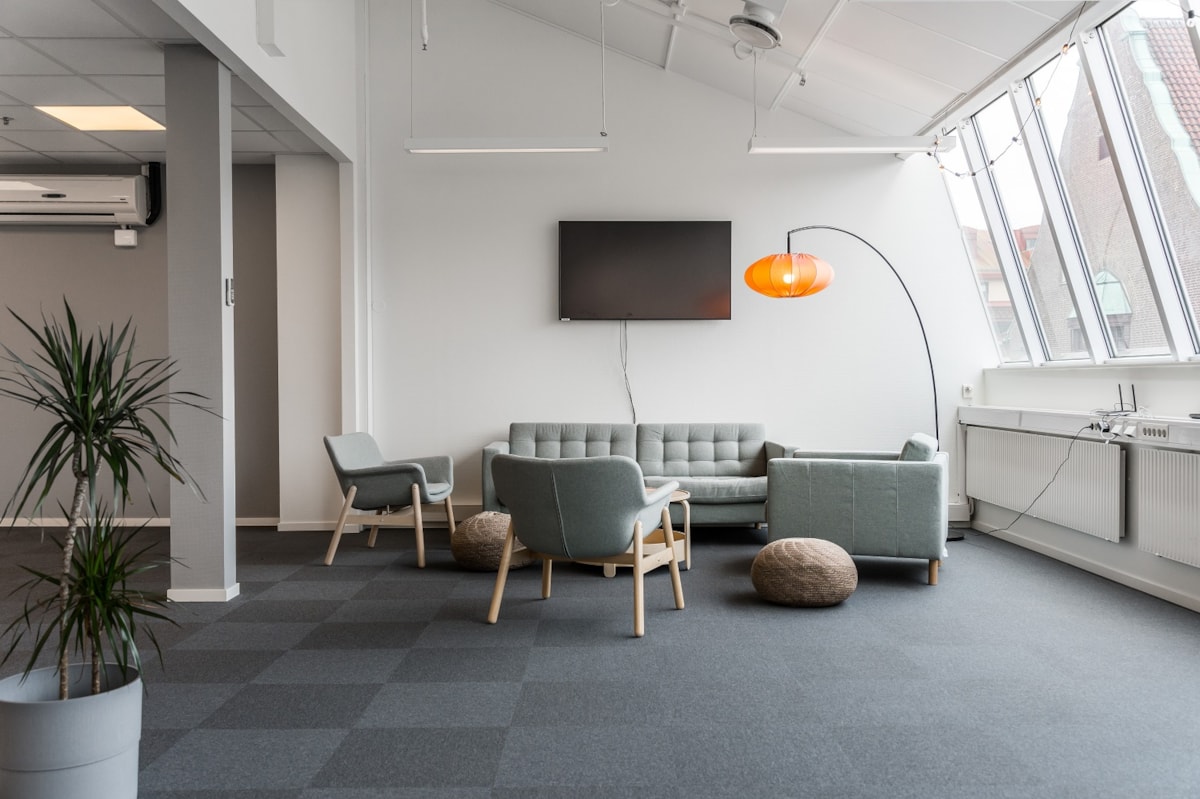 Interi&ouml;rbild fr&aring;n kontoret.