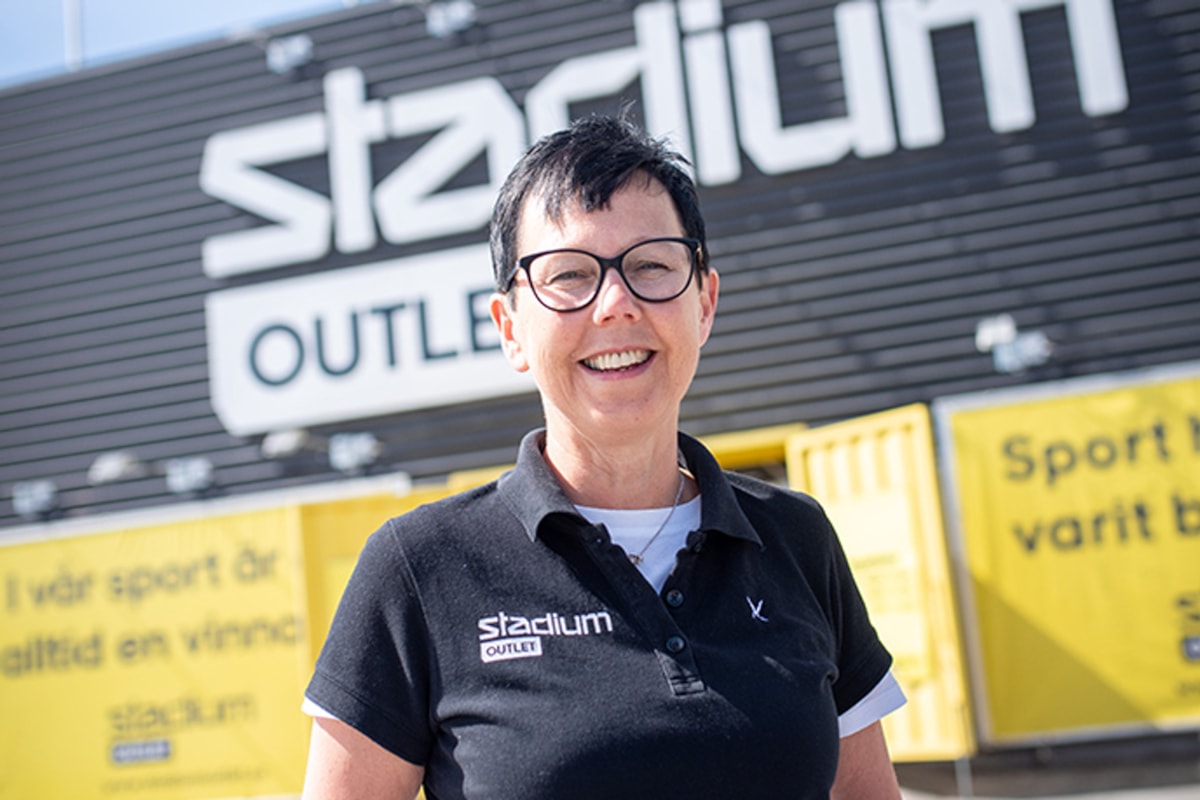 Carina utanf&ouml;r butiken.